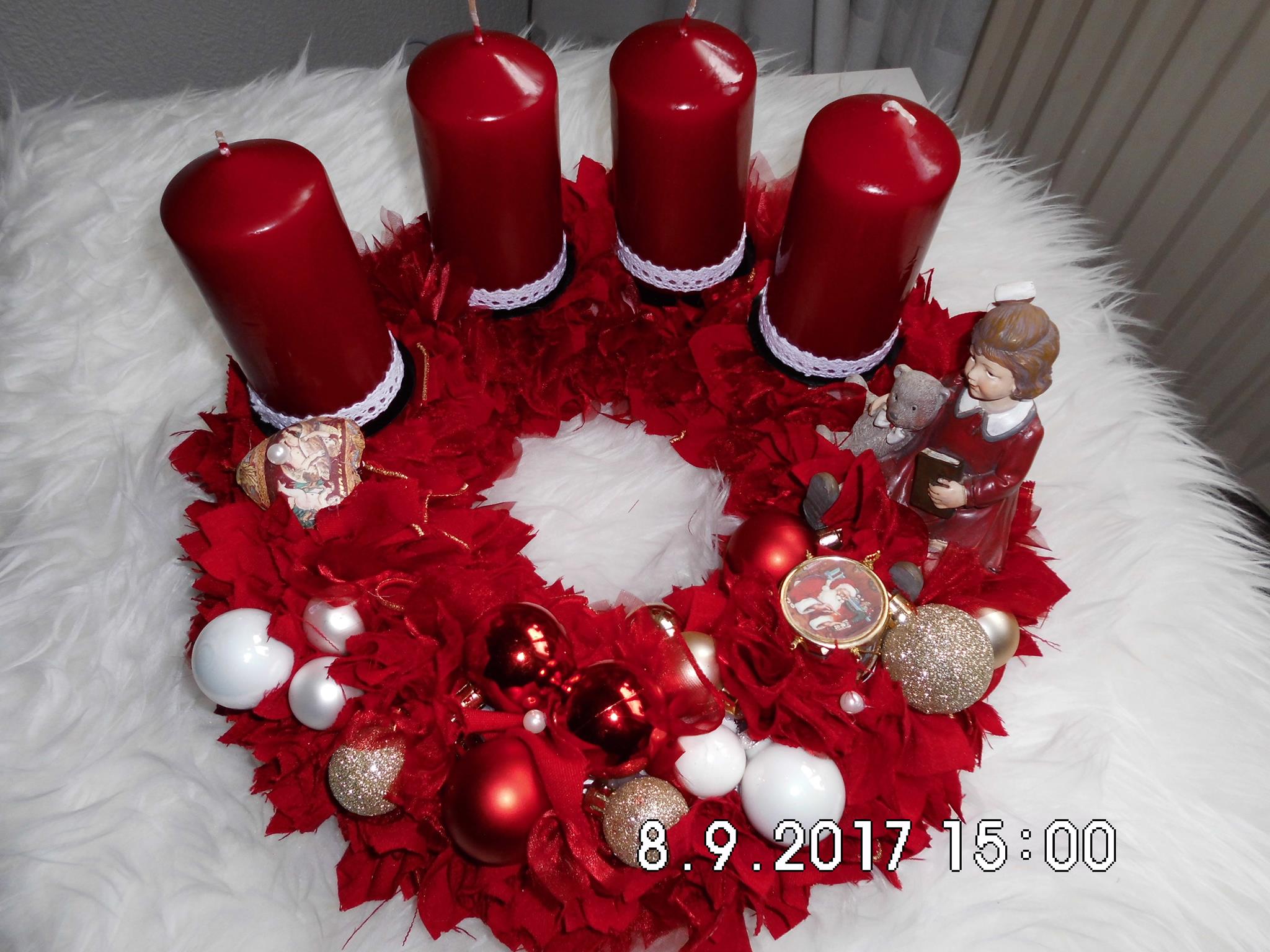 Weihnachtsdeko Adventskranz aus Stoff, rot, DIY