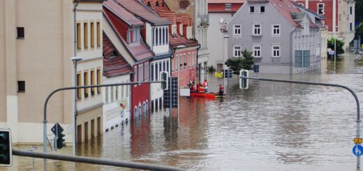 Überschwemmte, europäische Stadt
